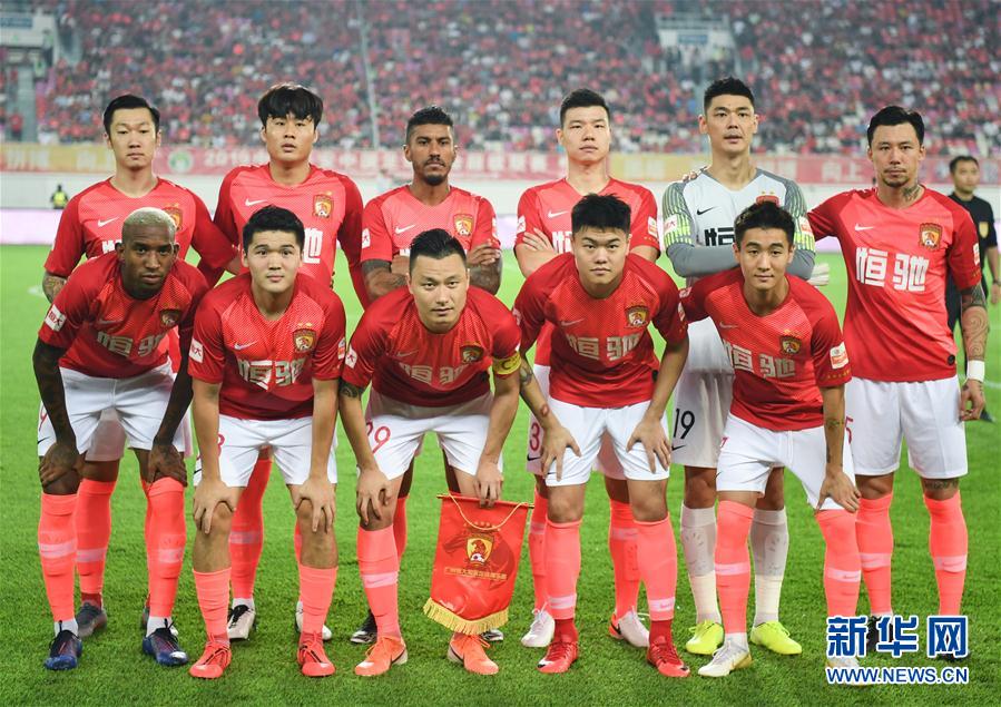 他在无球外